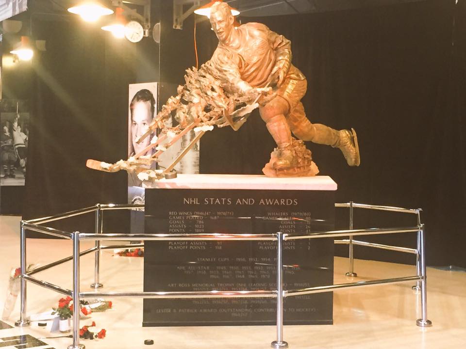 Gordie Howe sculpture inside Joe Louis Arena in Detroit, Michigan Stock  Photo - Alamy