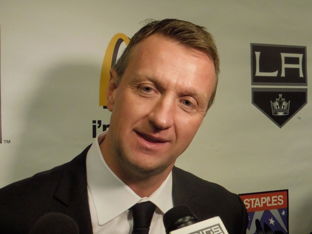 Rob Blake, Luc Robitaille introduced in new roles for Los Angeles