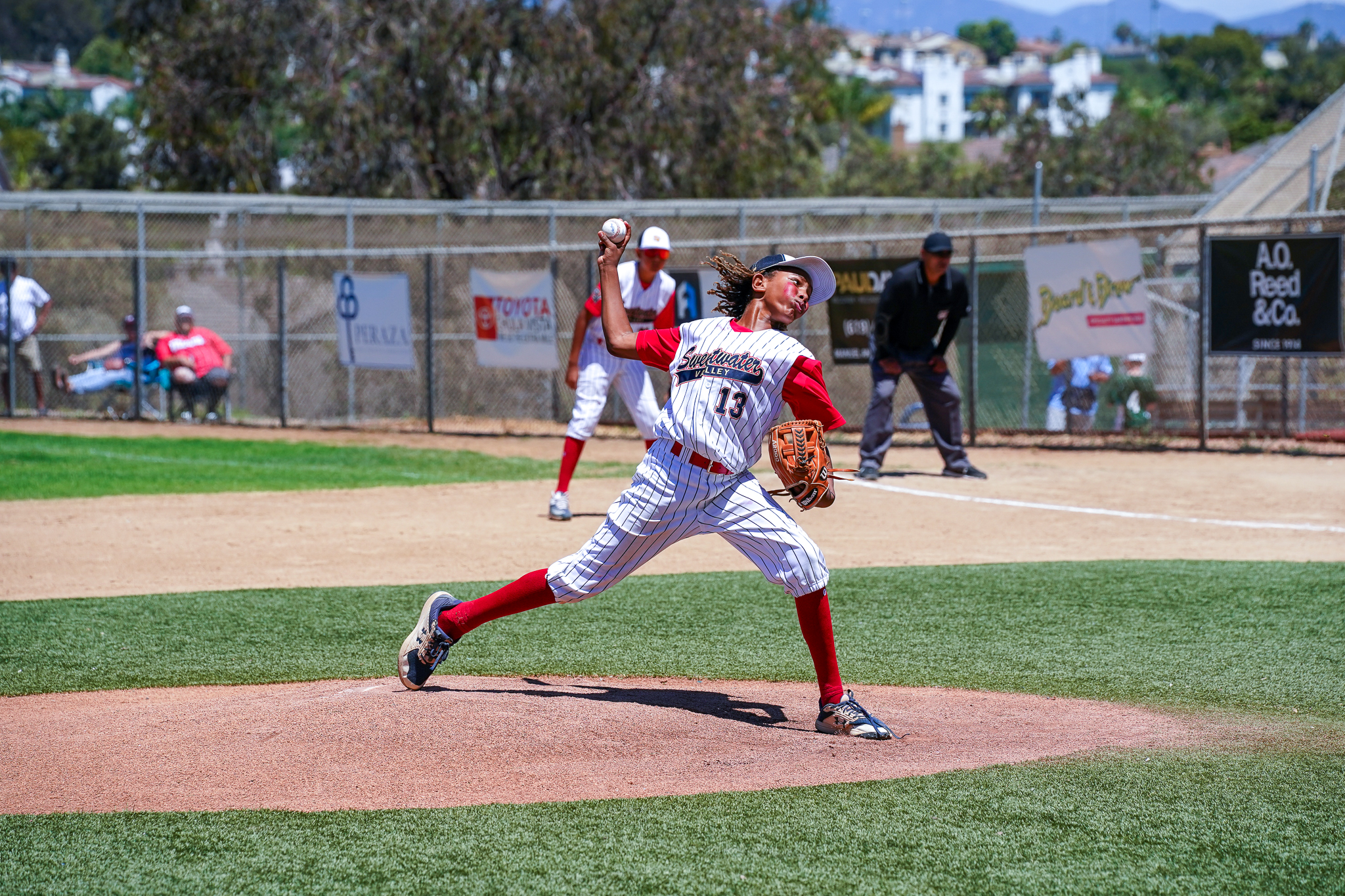 14-2 Blowout! Sweetwater Valley Wins Little League World Series Game