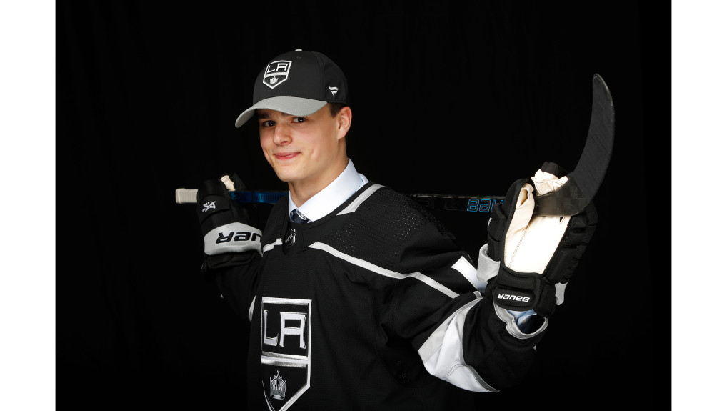 Tony Granato On La Kings Prospect Alex Turcotte He Plays Every Game